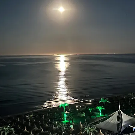 아파트 Anias Front View Of The Black Sea 14a